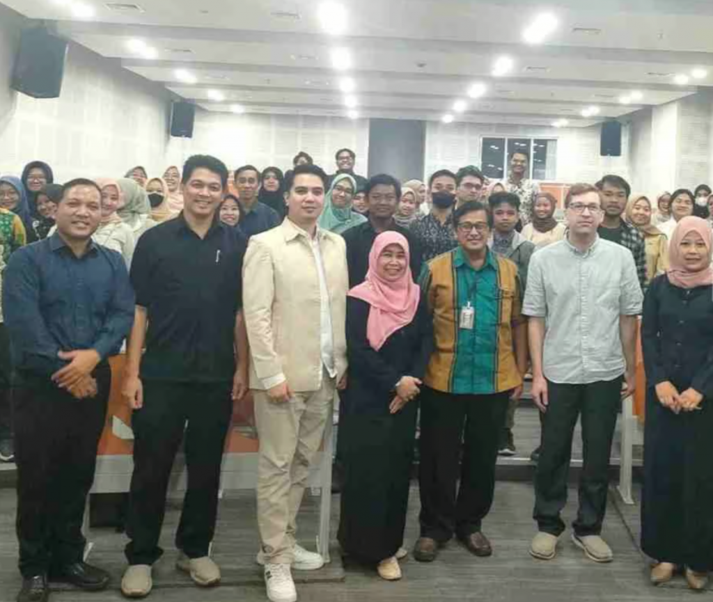 Dr. Tom Hoogervorst Kolaborasi sebagai Mitra Peneliti di Fakultas Sastra Universitas Negeri Malang